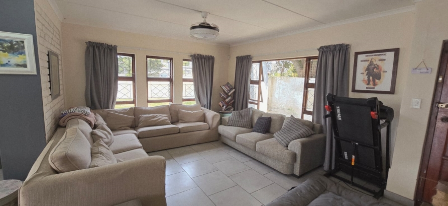 3 Bedroom Property for Sale in Gonubie Eastern Cape